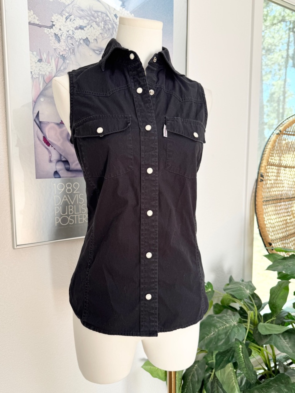 Carhartt Classic Black Sleeveless Chambray Western Button-Up Snap Shirt S Cotton - Picture 3 of 6
